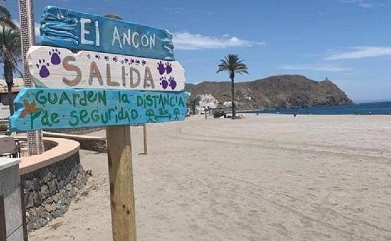 Playa del Ancón, en Carboneras, donde ha aparecido un nuevo cadáver.