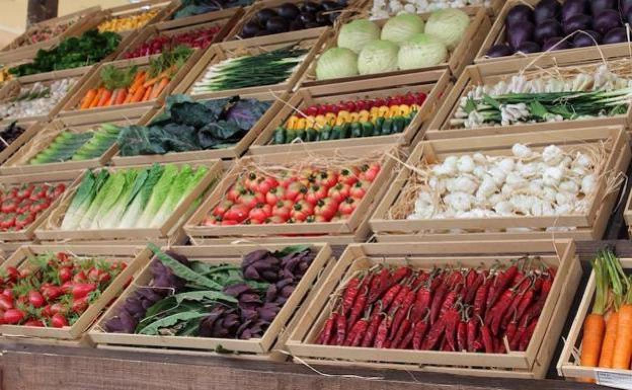 La venta de frutas y verduras en envases de plástico se prohibirá en 2023