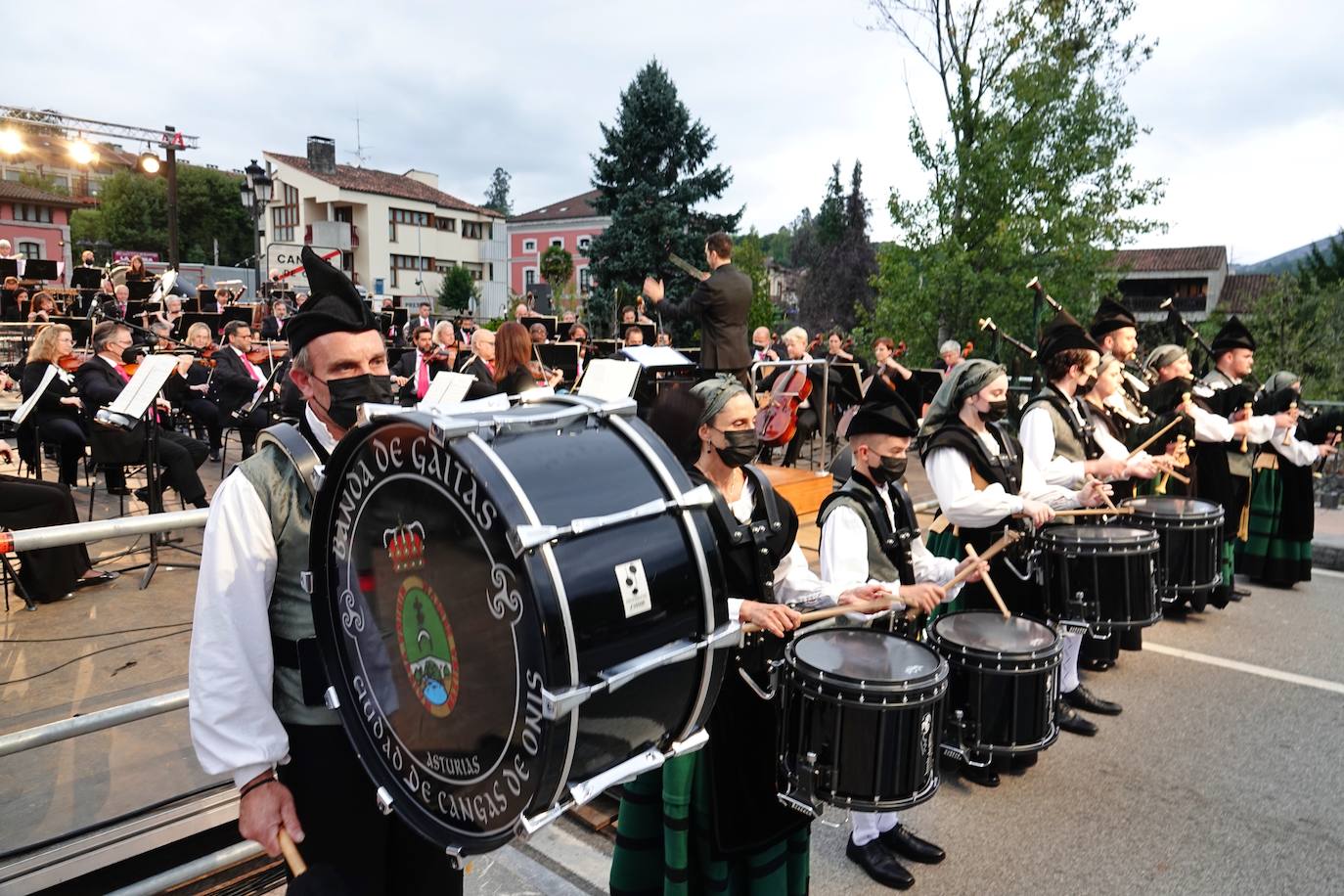 El Ayuntamiento de Cangas de Onís y la Consejería de Cultura decidieron poner así fin a un verano cargado de actividades culturales.