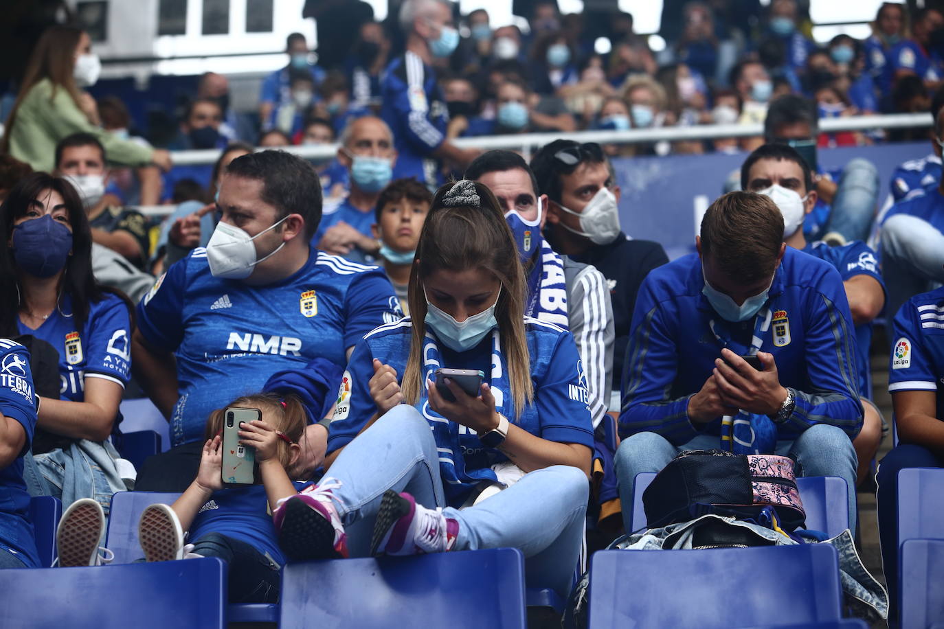 Fotos: ¿Estuviste en el Real Oviedo-Girona? ¡Búscate!