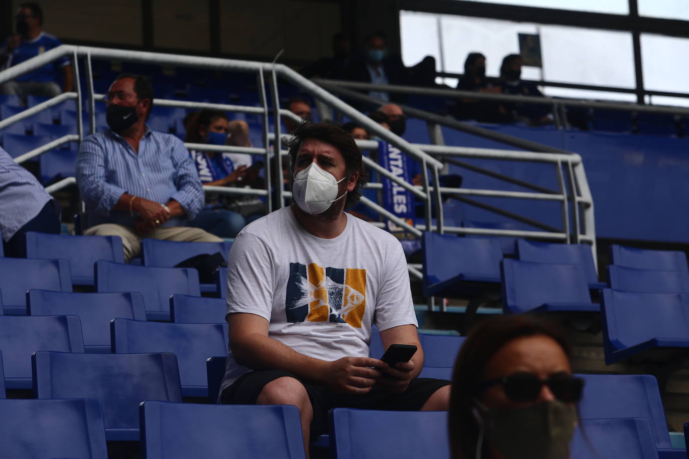 Fotos: ¿Estuviste en el Real Oviedo-Girona? ¡Búscate!