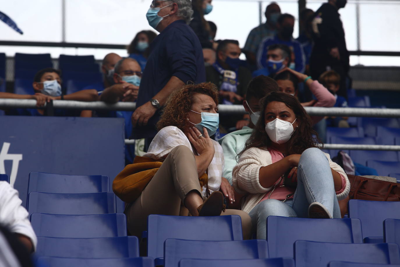 Fotos: ¿Estuviste en el Real Oviedo-Girona? ¡Búscate!
