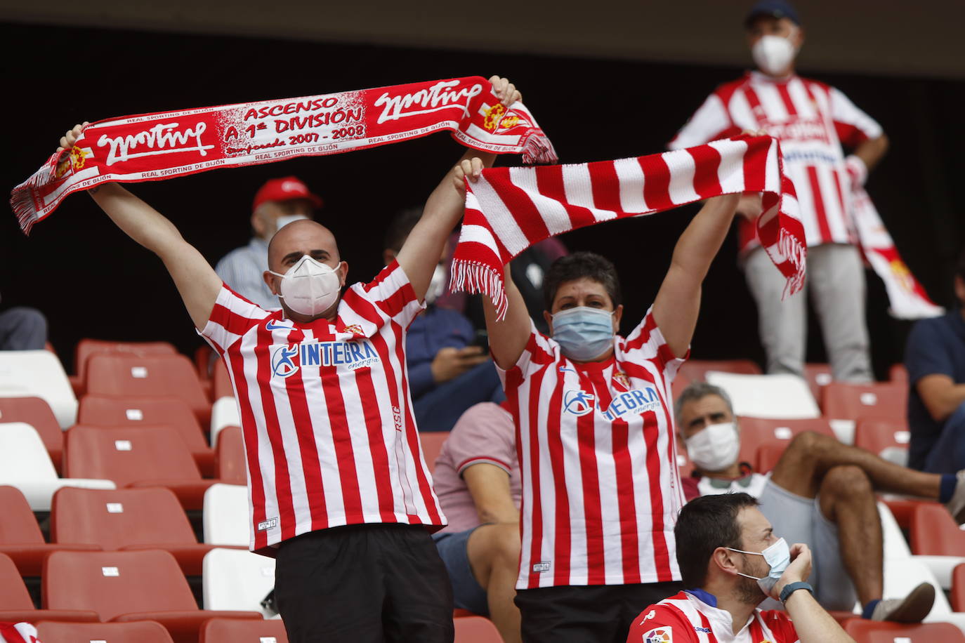 Fotos: ¿Estuviste en el Sporting-Málaga? ¡Búscate!