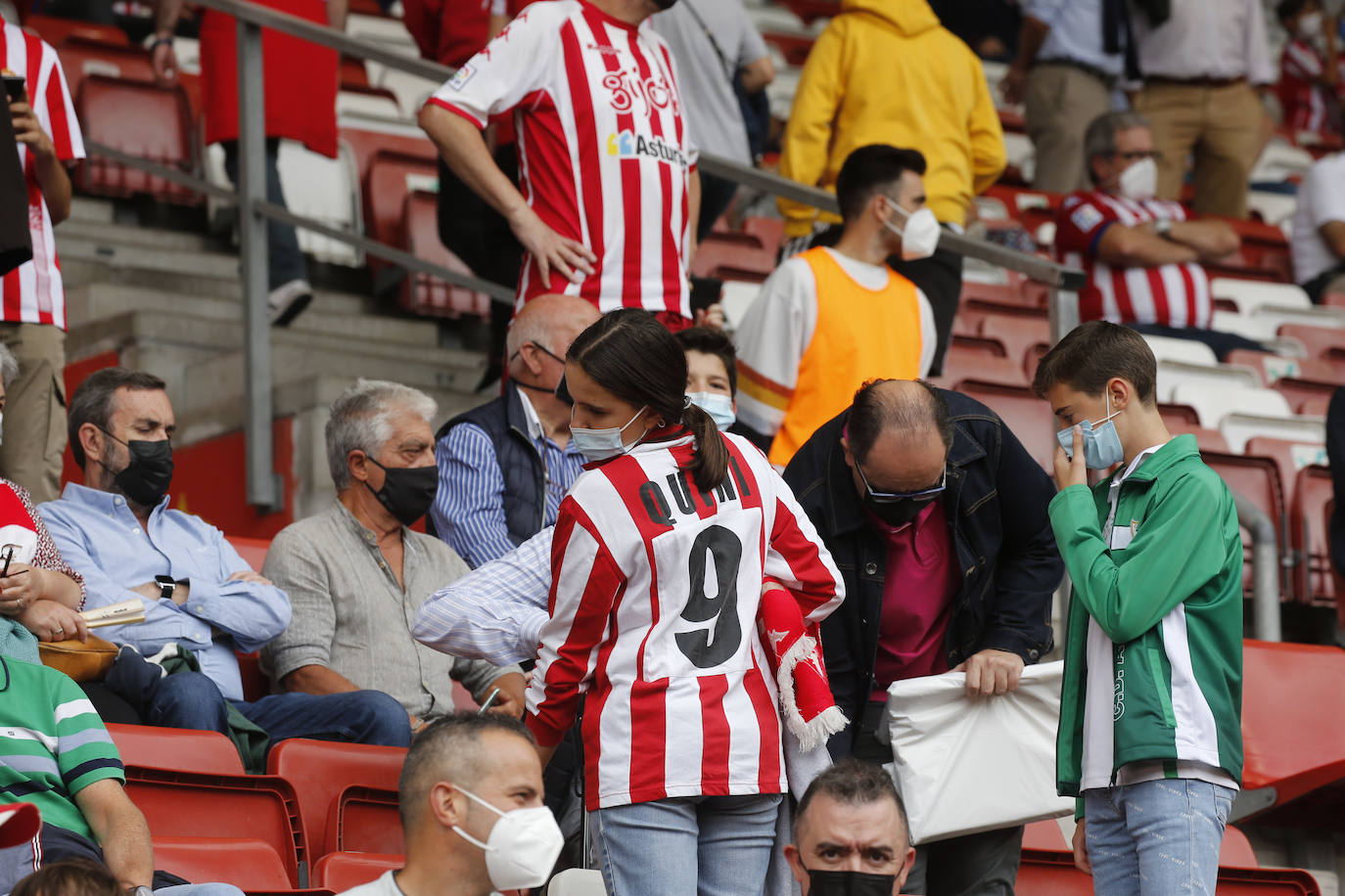 Fotos: ¿Estuviste en el Sporting-Málaga? ¡Búscate!