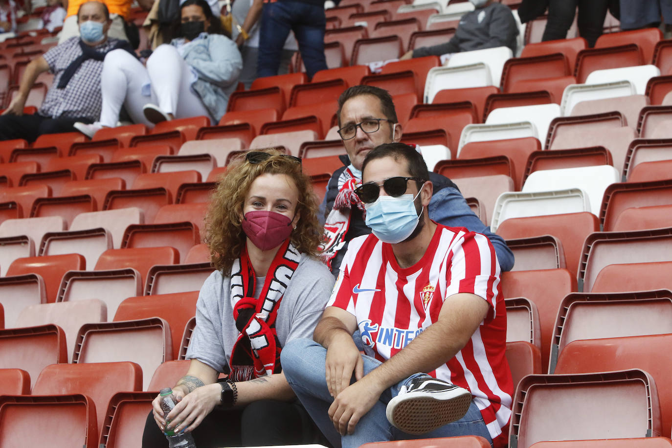 Fotos: ¿Estuviste en el Sporting-Málaga? ¡Búscate!