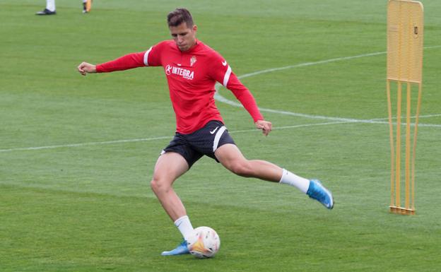 Christian Rivera sufre una lumbalgia aguda durante el primer entrenamiento de la semana