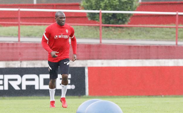 Babin, en un entrenamiento del Sporting.