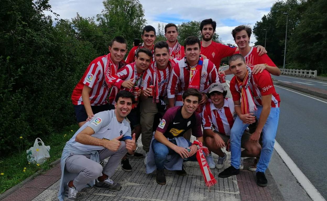 Aficionados en Lezama para el Amorebieta-Sporting.