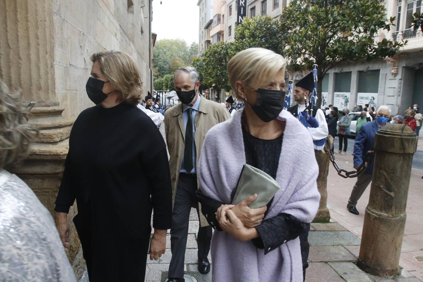 Los Premios Iberoamericanos Asicom-Universidad de Oviedo 2021 han destacado la labor informativa de Europa Press para difundir la actualidad de España y de Iberoamérica. También han sido reconocidos en esta edición el exjugador de balonmano, José Javier Hombrados; la escultora y escritora Ana Teresa Ortega; el productor y empresario José Velasco; el actor Inmanol Arias; y el sociólogo portugués Boaventura de Sousa.