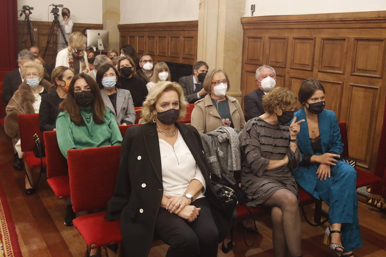 Los Premios Iberoamericanos Asicom-Universidad de Oviedo 2021 han destacado la labor informativa de Europa Press para difundir la actualidad de España y de Iberoamérica. También han sido reconocidos en esta edición el exjugador de balonmano, José Javier Hombrados; la escultora y escritora Ana Teresa Ortega; el productor y empresario José Velasco; el actor Inmanol Arias; y el sociólogo portugués Boaventura de Sousa.