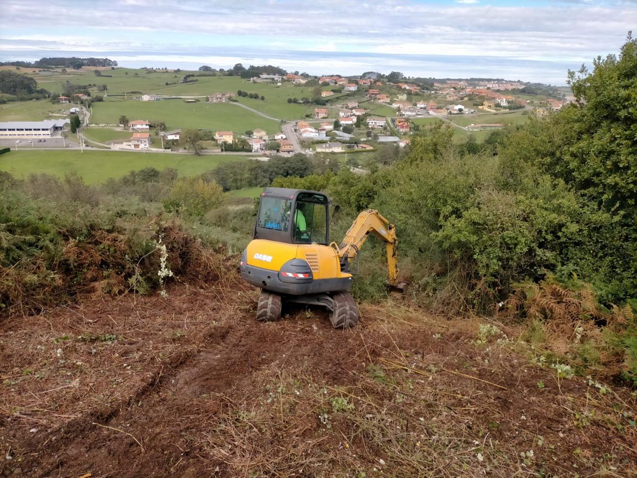 Inicio de las obras en la zona del cementerio municipal. 