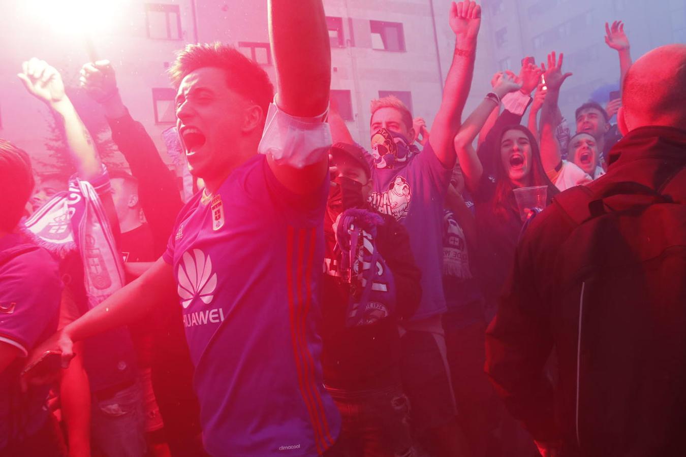 Así ha recibido la afición azul al Real Oviedo