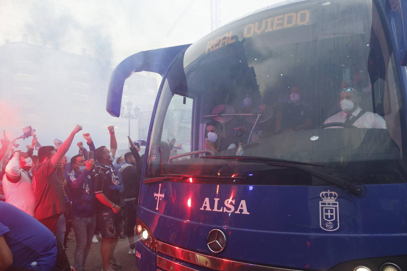 Así ha recibido la afición azul al Real Oviedo