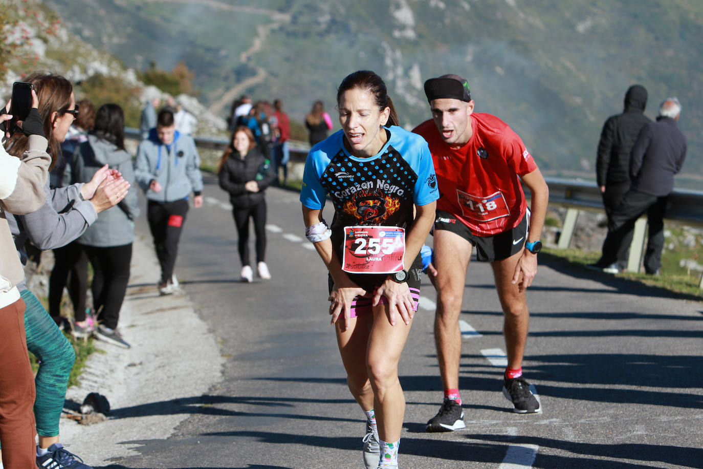 La pruebas era esperada con gran interés y así lo muestra la alta participación a la Subida a L'Angliru, que superó los 300 corredores y fue mayor que la última edición disputada en 2019. Luis Melero y Merche Palacios se adjudicaron la victoria 