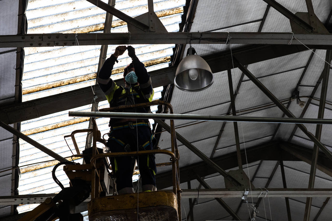 La Fábrica de Armas ultima los preparativos para acoger desde el jueves hasta el día 23 conciertos, talleres, cine, coloquios y exposiciones con motivo de la 'Semana de los Premios' 