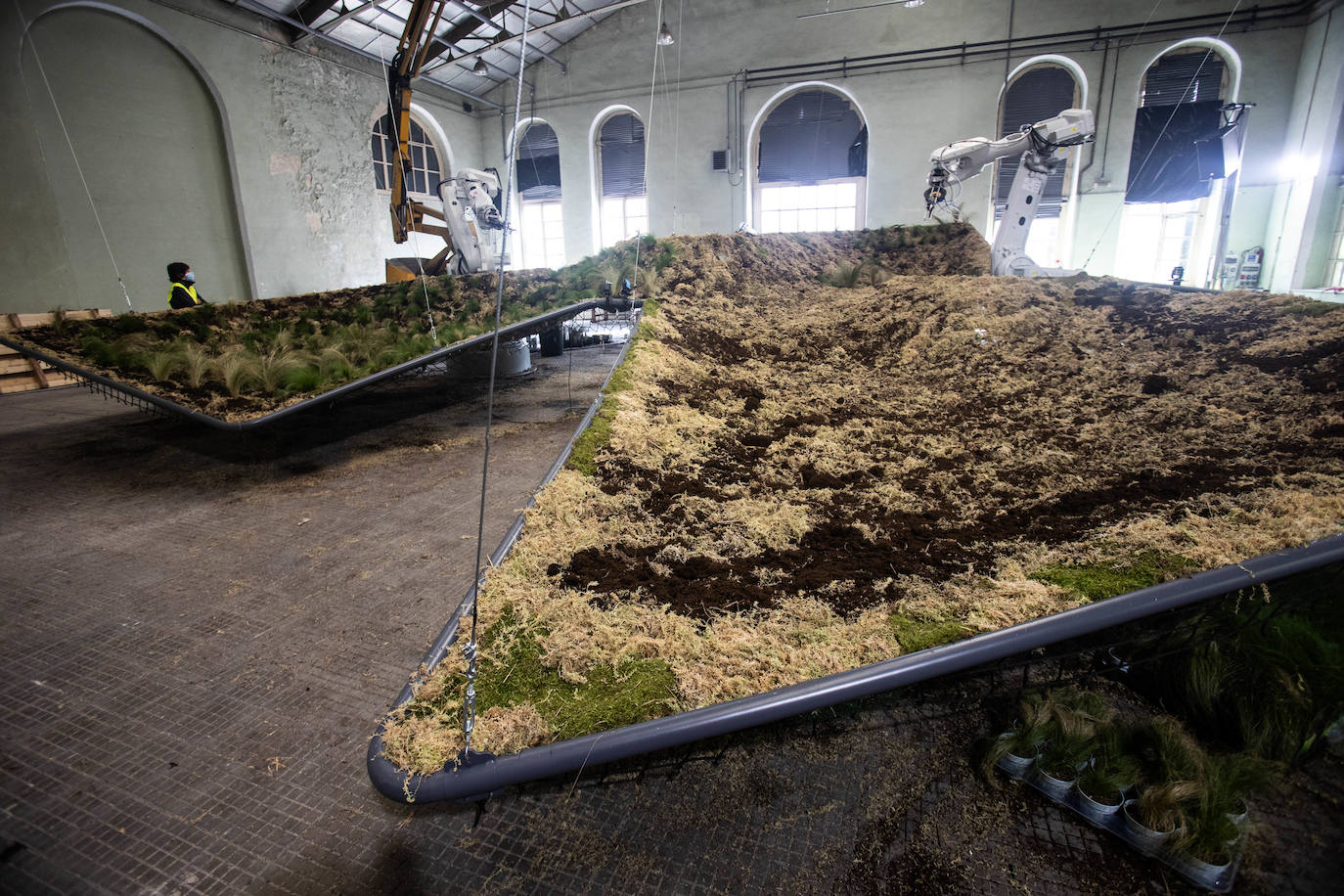 La Fábrica de Armas ultima los preparativos para acoger desde el jueves hasta el día 23 conciertos, talleres, cine, coloquios y exposiciones con motivo de la 'Semana de los Premios' 