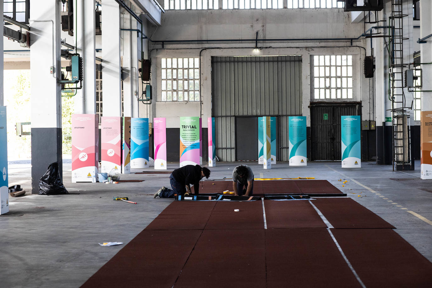 La Fábrica de Armas ultima los preparativos para acoger desde el jueves hasta el día 23 conciertos, talleres, cine, coloquios y exposiciones con motivo de la 'Semana de los Premios' 