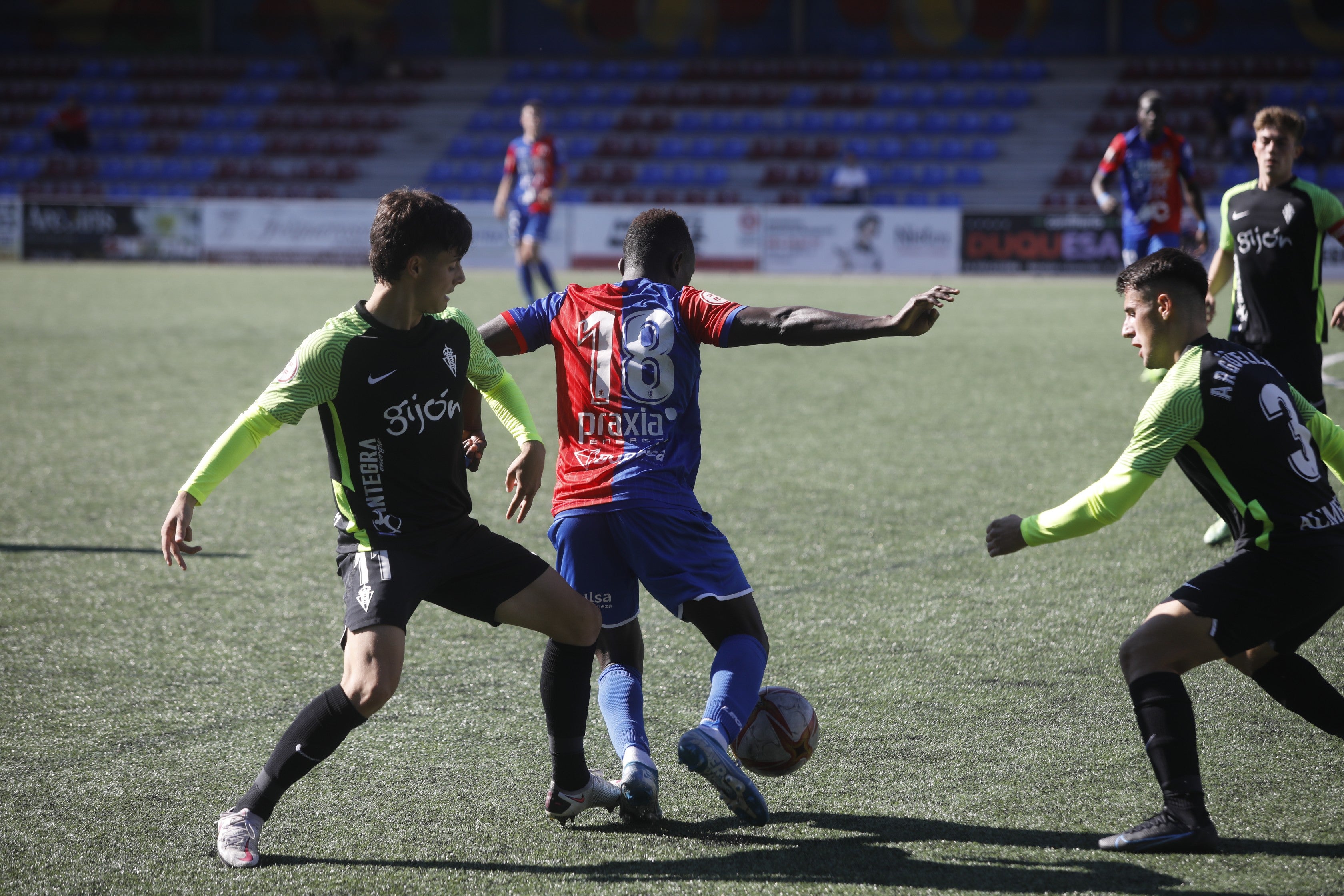 Fotos: Langreo B 2 - 1 Sporting B, en imágenes