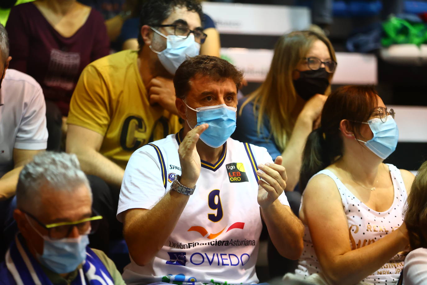 Fotos: ¿Estuviste en el Unicaja Oviedo - Juaristi? ¡Búscate!