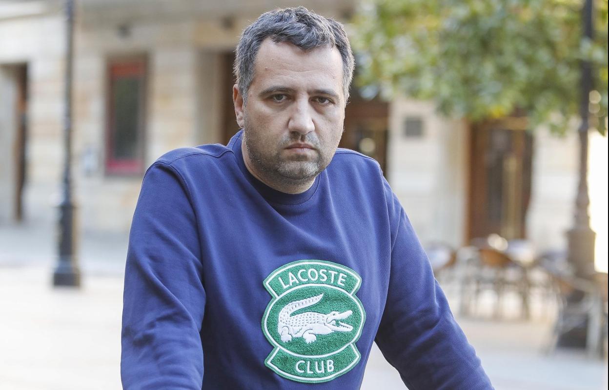 El profesor Yván Pozuelo Andrés.