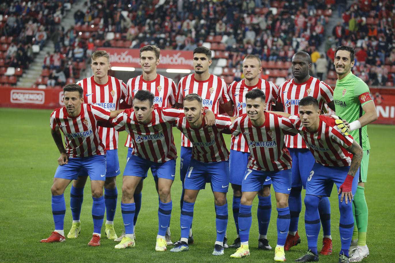 Fotos: ¿Estuviste en el Sporting - Alcorcón? ¡Búscate!