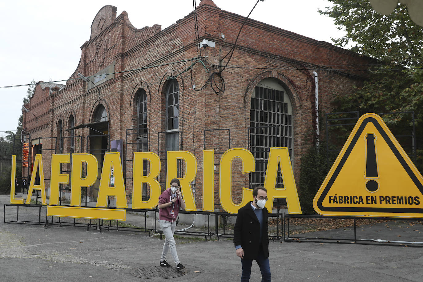 Los más pequeños han podido disfrutar ya de los minijuegos paralímpicos en la jornada de 'Homenaje a Teresa Perales' y del taller «Bolsas sobre la marcha» en el Espacio Steinem. Para los adultos también se han celebrado actividades como «Cuerpo consciente», inspirada en el libro 'Revolution from within' de la Premio Princesa de Asturias de Comunicación y Humanides 2021. 