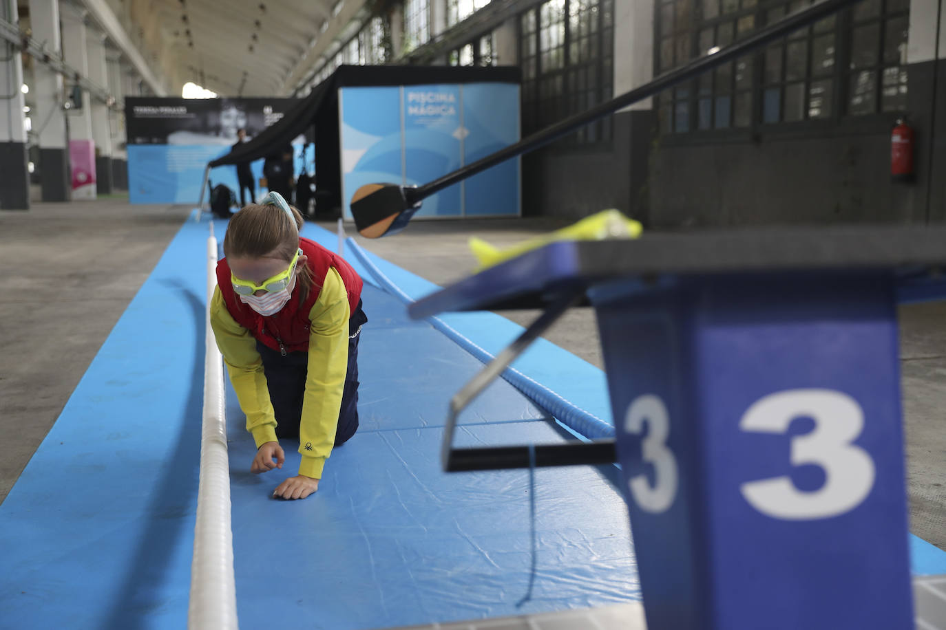 Los más pequeños han podido disfrutar ya de los minijuegos paralímpicos en la jornada de 'Homenaje a Teresa Perales' y del taller «Bolsas sobre la marcha» en el Espacio Steinem. Para los adultos también se han celebrado actividades como «Cuerpo consciente», inspirada en el libro 'Revolution from within' de la Premio Princesa de Asturias de Comunicación y Humanides 2021. 