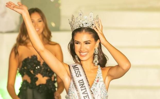 Sarah Loinaz se proclama ganadora de Miss Universo España. 