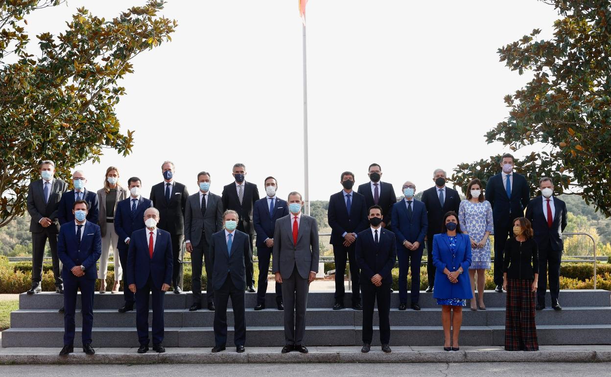 El Rey recibe en audiencia a una representación de los participantes en la X edición del Congreso 'International Qualilty Tourism Forum', el primer foro internacional sobre turismo de excelencia celebrado en España. 