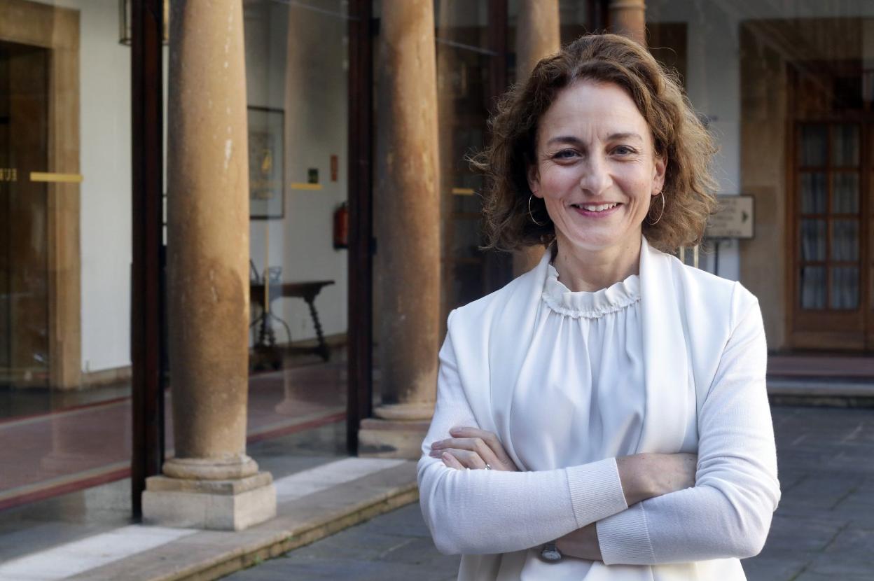 Lucy Lake trabaja para que las mujeres africanas ocupen posiciones de liderazgo. 