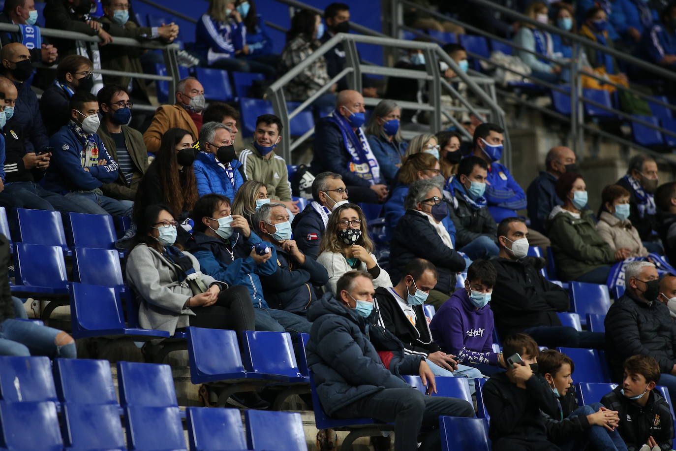 Fotos: ¿Estuviste en el Real Oviedo - Burgos? ¡Búscate!