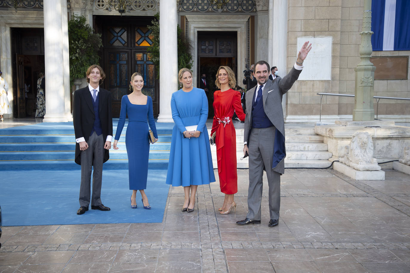 En enlace de Felipe de Grecia y Nina Flohr reúne a representantes de las casas europeas, incluida la Reina Sofía, que tras asistir a los Premios voló a su país