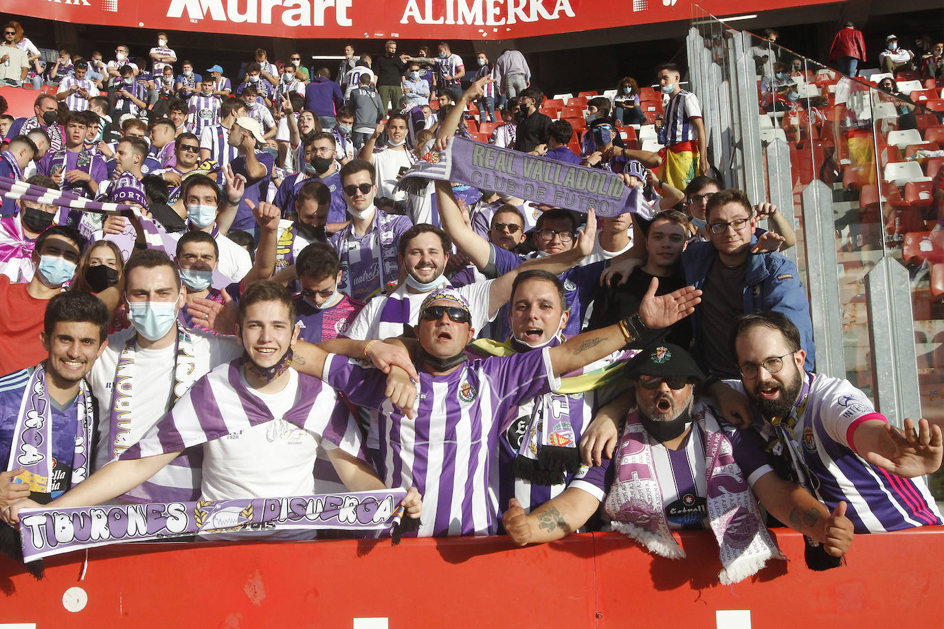 Fotos: ¿Estuviste en el Sporting - Valladolid? ¡Búscate!