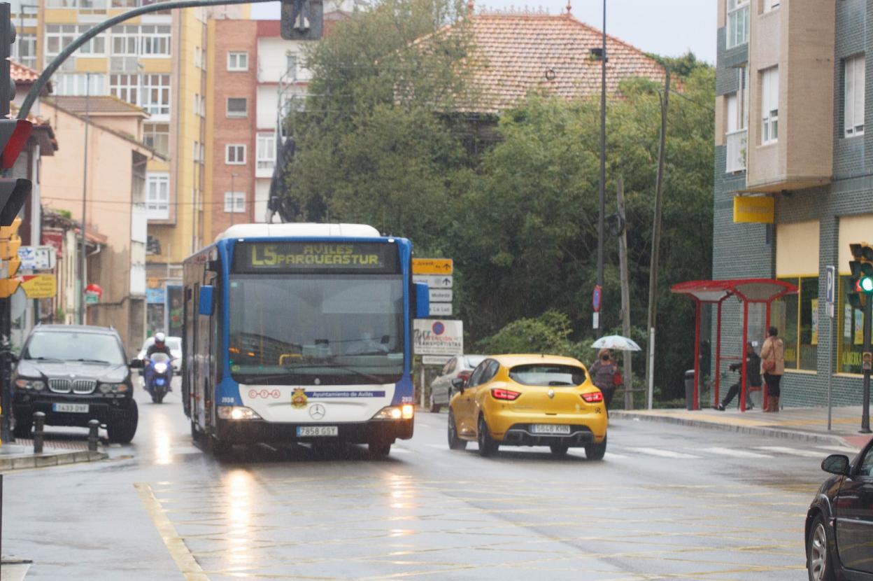 Grande transferir efectivo Vecinos de Corvera reclaman más frecuencias y servicios en la red de  autobuses de la CTEA | El Comercio: Diario de Asturias