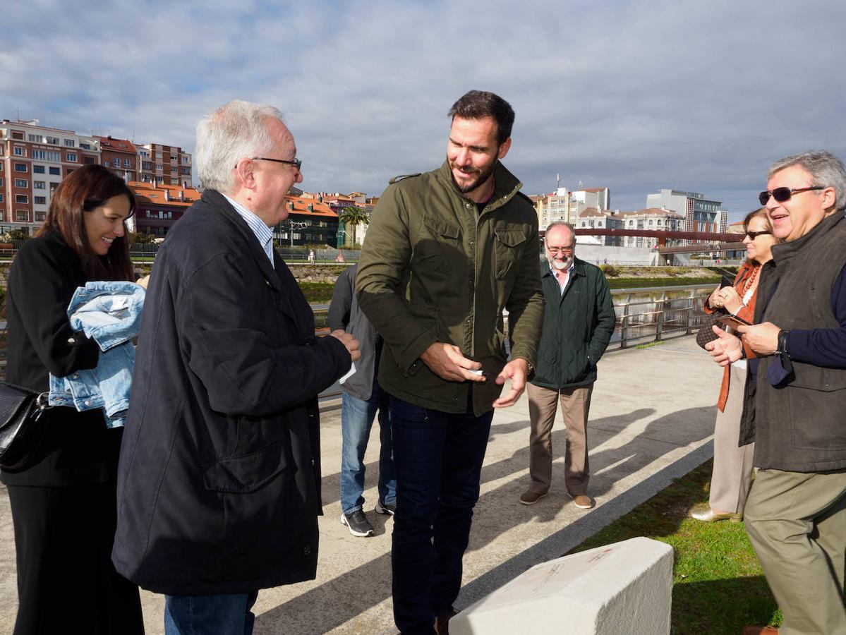 Fotos: Firmas ilustres en el &#039;paseo del colesterol&#039; de Avilés