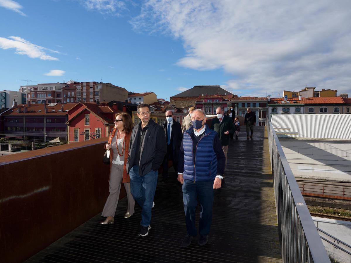 Fotos: Firmas ilustres en el &#039;paseo del colesterol&#039; de Avilés