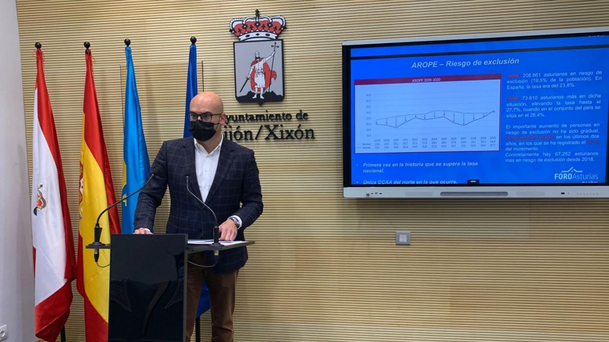 Jesús Martínez Salvador, secretario general de Foro en Gijón, expresó su conformidad ante la postura de su formación respecto a la oficialidad. 