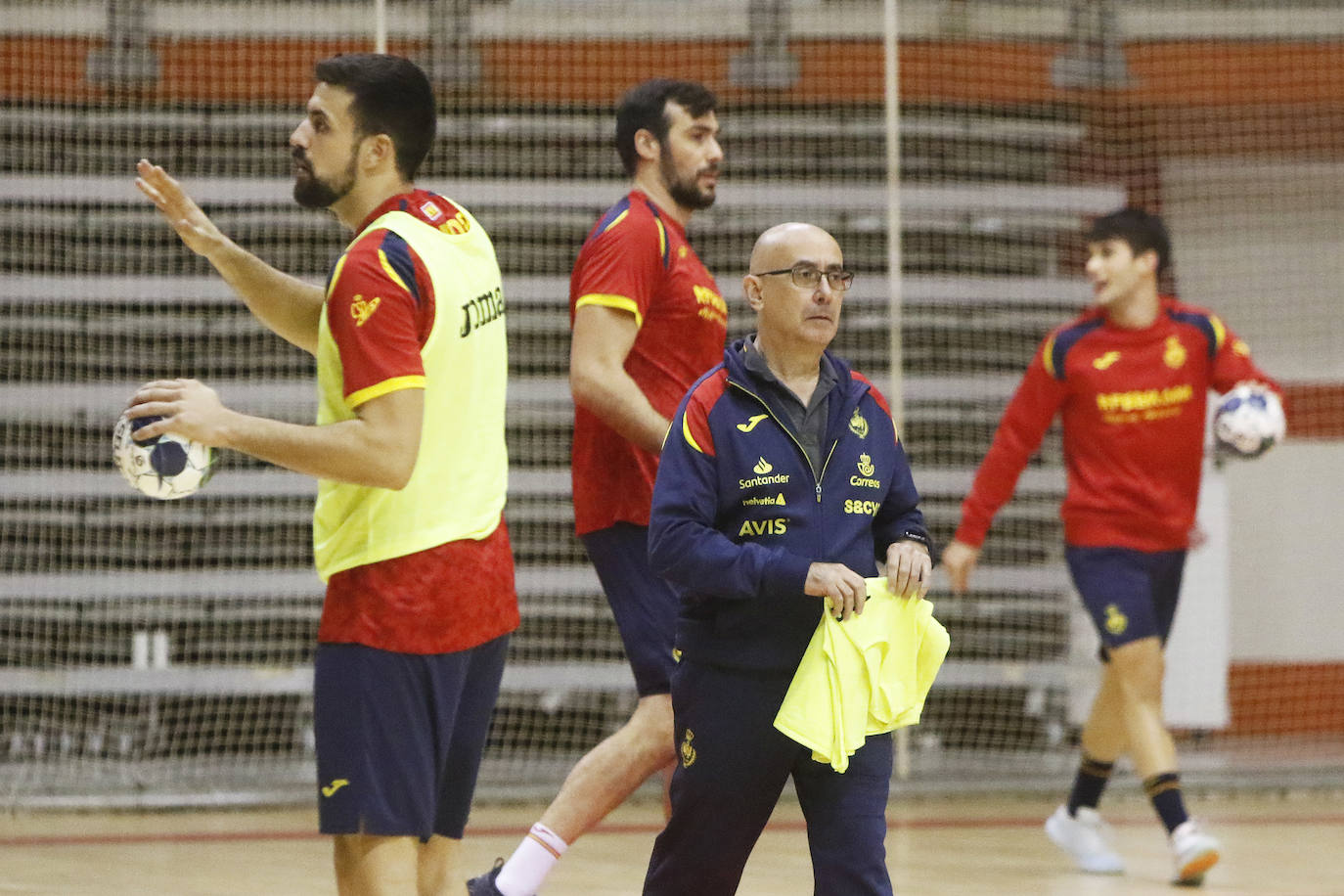 La Selección Española de Balonmano entrena en el Principado, donde disputarán dos amistosos 