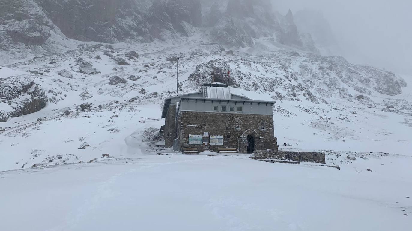 Fotos: La nieve y la lluvia, protagonistas en Asturias