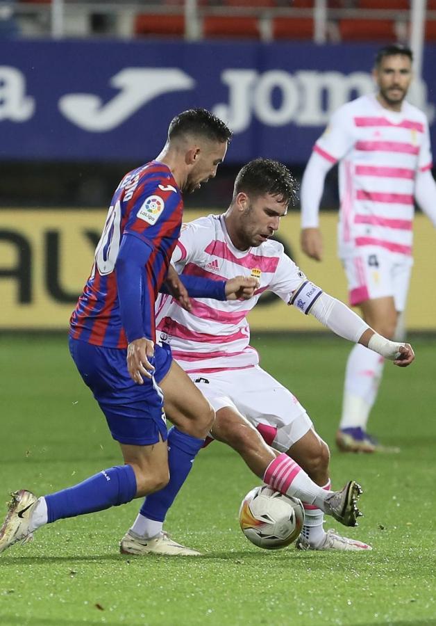 Estas son las mejores imágenes del partido disputado entre el SD Eibar y el Real Oviedo (1-0).