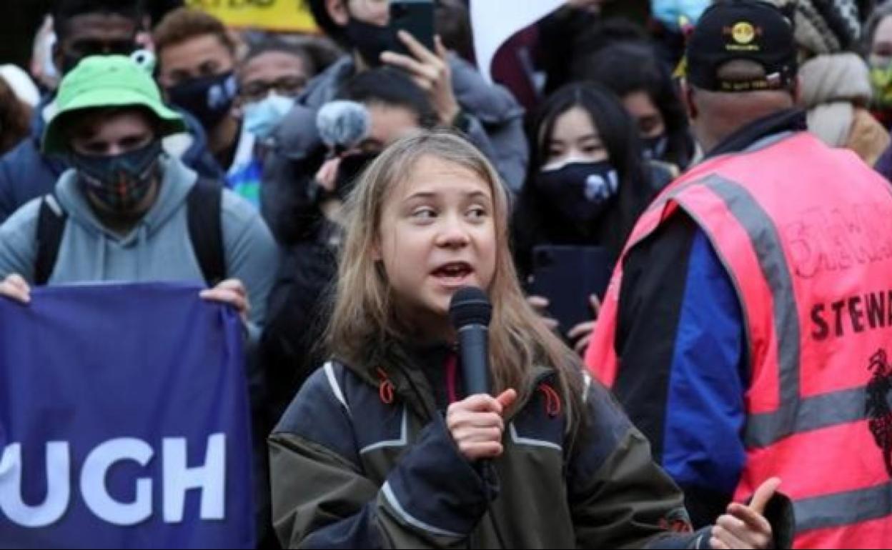 La activista Greta Thunberg durante la manifestación de este lunes.