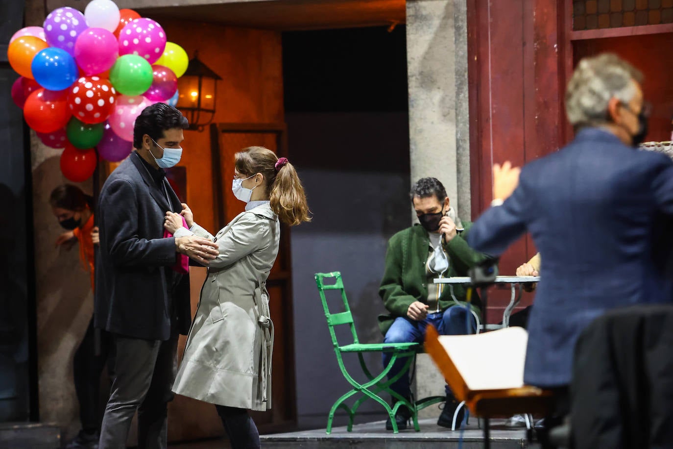 Con escenografía y vestuario de los añorados Julio Galán y Pepa Ojanguren y dirección de escena de Sagi, la producción alza el telón en Oviedo por cuarta vez. Pero lo hace en el Campoamor de la nueva normalidad, «así que el clima es diferente» 