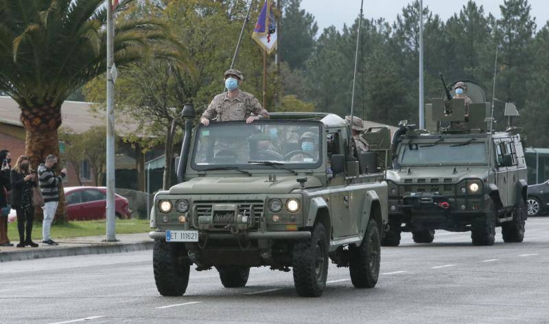 Los soldados asturianos participarán en misiones internacionales para instruir a los ejércitos de Mali e Irak, protegiendo al personal de la OTAN desplegado allí. El contingente del Regimiento Príncipe fue despedido en un acto presidido por el General Jefe de la Brigada 'Galicia' VII (Brilat), Luis Cortés.