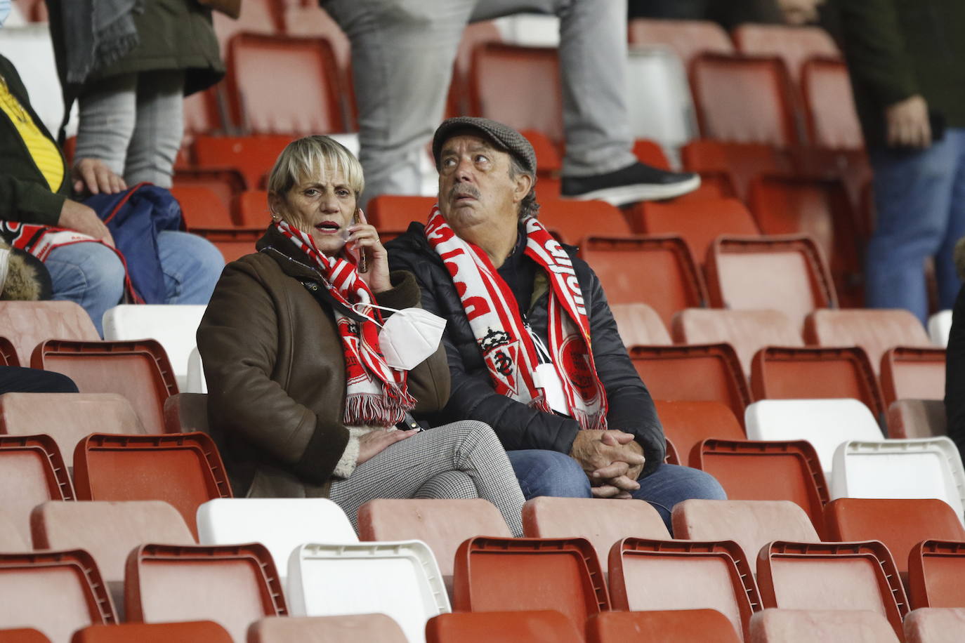 Fotos: ¿Estuviste en el Sporting - Real Sociedad B? ¡Búscate!