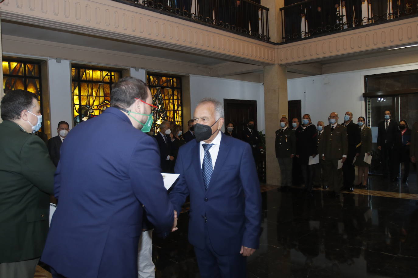 El presidente del Principado de Asturias, Adrián Barbón, asiste al acto conmemorativo del XXVII aniversario de la Delegación de Defensa en Asturias y participa en la entrega de condecoraciones y diplomas.