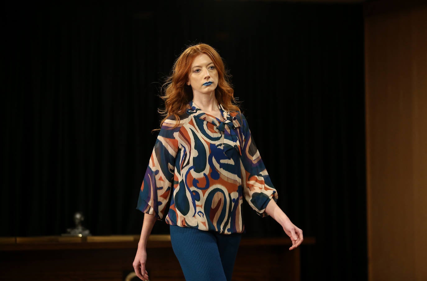 Tralará Moda, Mimé Bolsos, MySelf y Nereide han protagonizado el primer desfile de la Fashion Week Asturias. Las marcas han mostrado los conjuntos y complementos de la temporada otoño-invierno