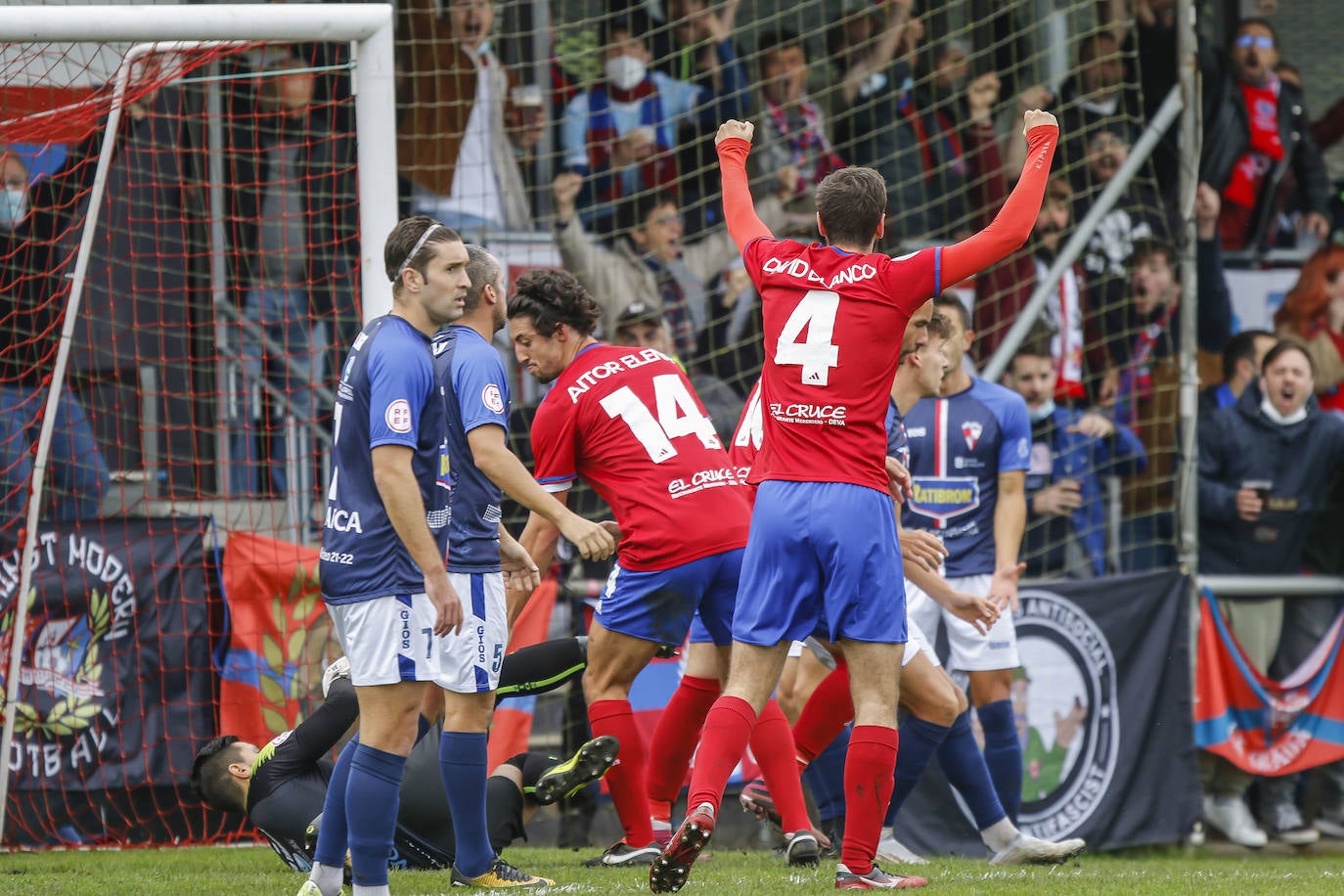 Fotos: Las mejores imágenes del Ceares - Arosa