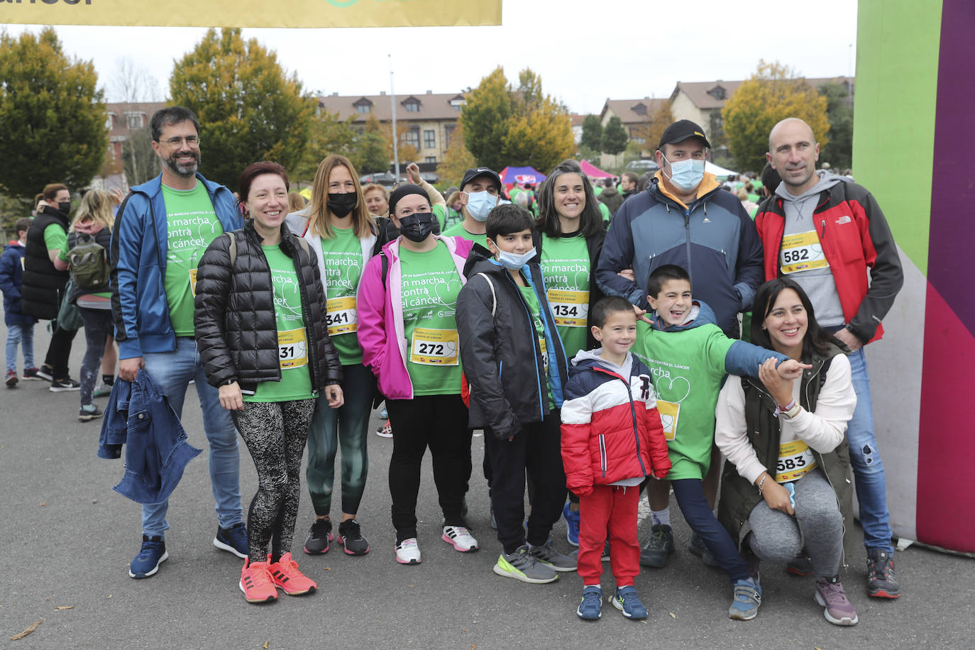 La Asociación Española contra el Cáncer (AECC) ha organizado marchas en Gijón y Avilés para que «la gente tome conciencia y colabore». El objetivo de la iniciativa es mejorar la calidad de vida de los enfermos de cáncer. 