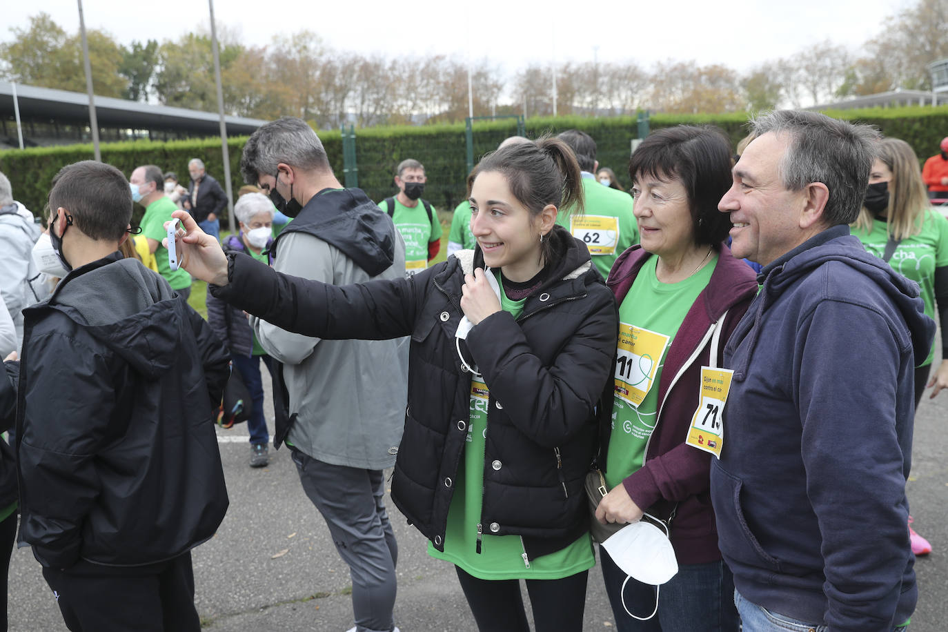 La Asociación Española contra el Cáncer (AECC) ha organizado marchas en Gijón y Avilés para que «la gente tome conciencia y colabore». El objetivo de la iniciativa es mejorar la calidad de vida de los enfermos de cáncer. 