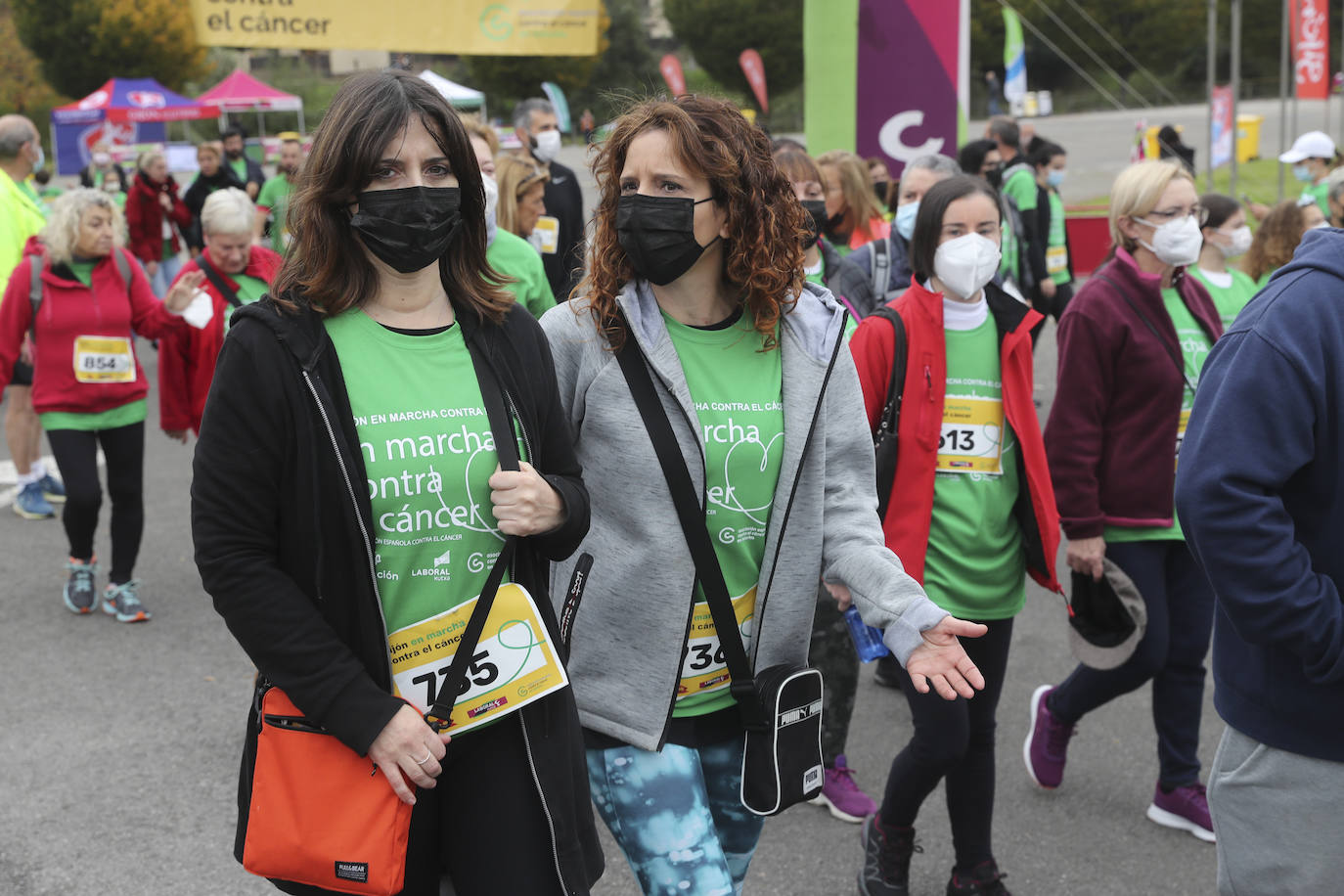 La Asociación Española contra el Cáncer (AECC) ha organizado marchas en Gijón y Avilés para que «la gente tome conciencia y colabore». El objetivo de la iniciativa es mejorar la calidad de vida de los enfermos de cáncer. 